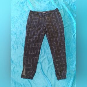 TheLimited slightly croped zipper ankle size 10 grid patern slacks